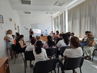 Продължават тематичните срещи с родители